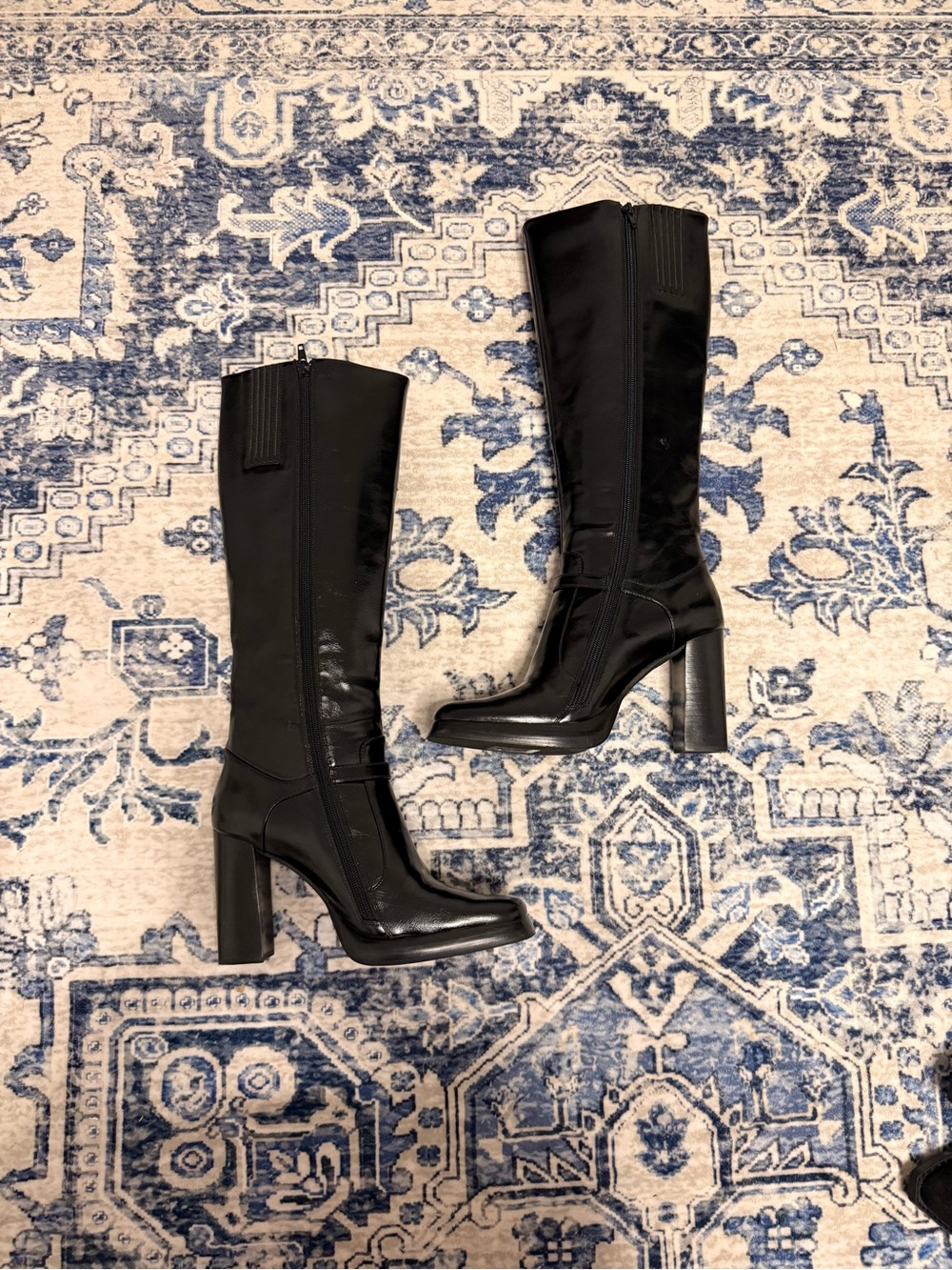 Jeffrey Campbell Iggie Boot - Picture 9 of 10